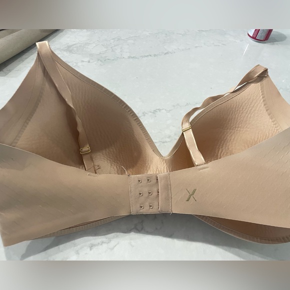 Knix Wingwoman Bra - Picture 2 of 3